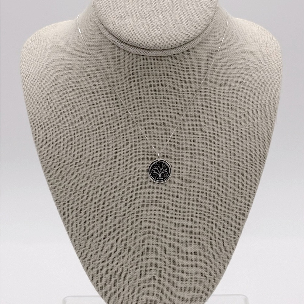 925 Sterling Silver Tree of Life Necklace! NEW! - Picture 2 of 3
